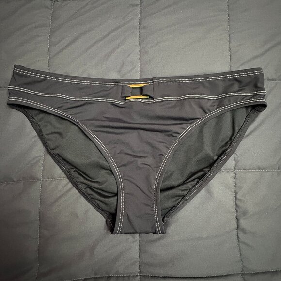 Bleu Stitched Buckle-Front Hipster Bikini Bottom - Size: 8 - NWOT - Picture 5 of 11